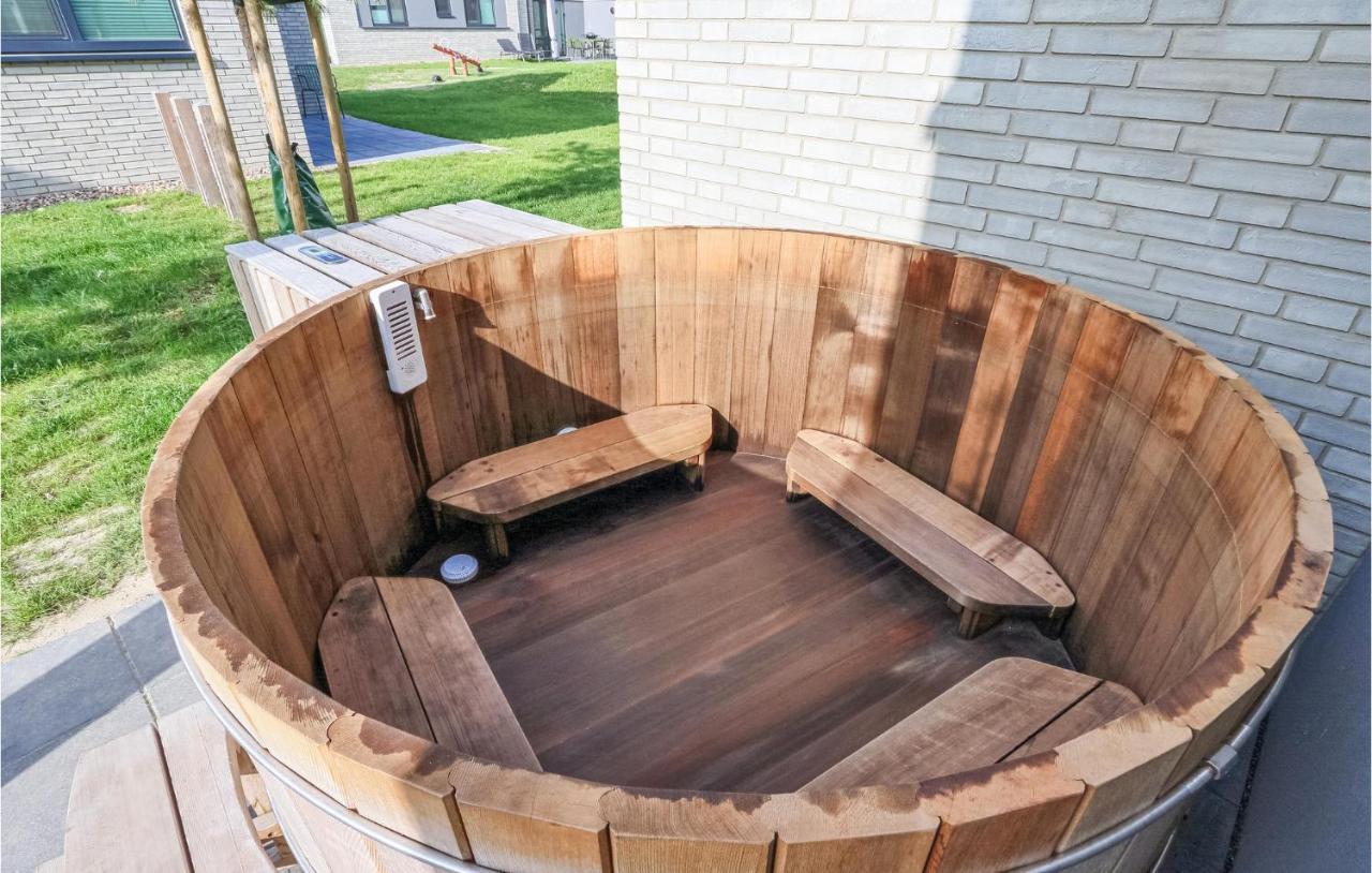 Amazing Home In Lembruch-Duemmer See With Sauna Exteriér fotografie
